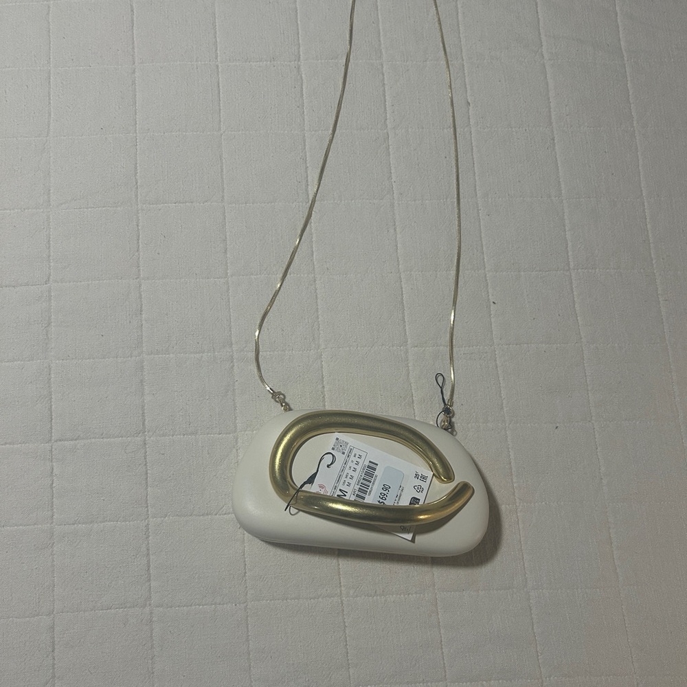 Zara Cream and Gold Chain Bag